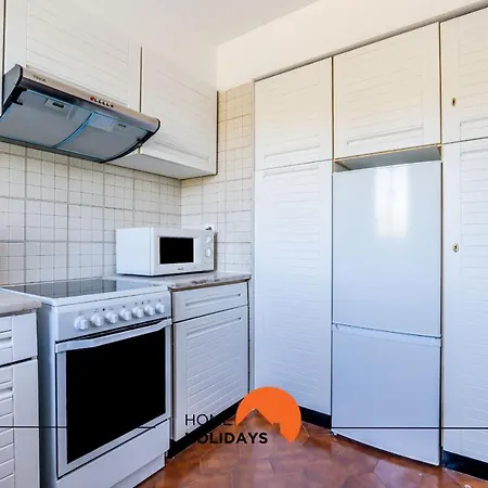#168 Fully Equiped, Ac, Pool And Mini Golf Albufeira