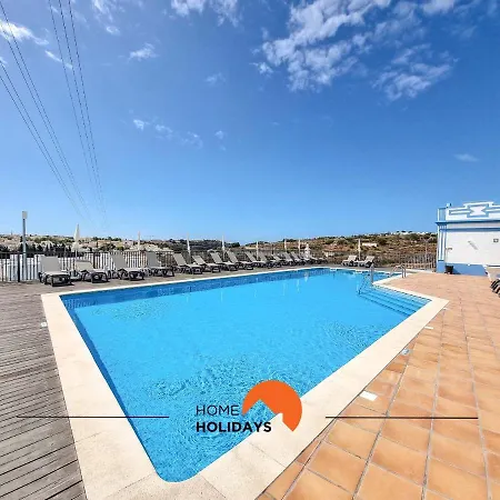 #168 Fully Equiped, Ac, Pool And Mini Golf Apartment *